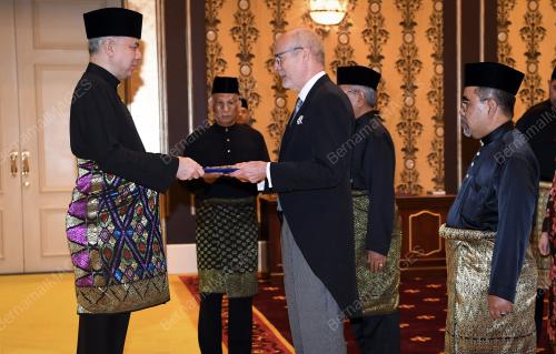 KL13_07112018_WATIKAH