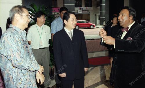 DATUK PADUKA ABDUL KADIR SHEIKH FADZIR