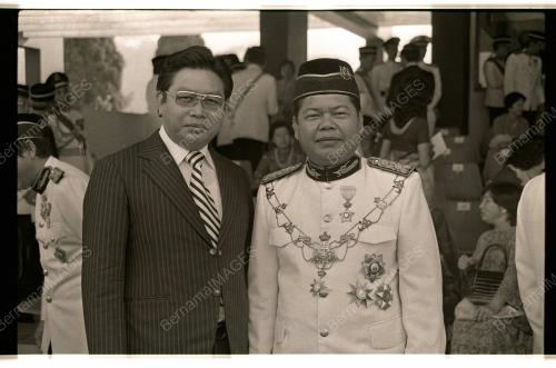YANG DI PERTUAN AGONG MEMBUKA SESI KE 4 PERSIDANGAN PARLIMEN