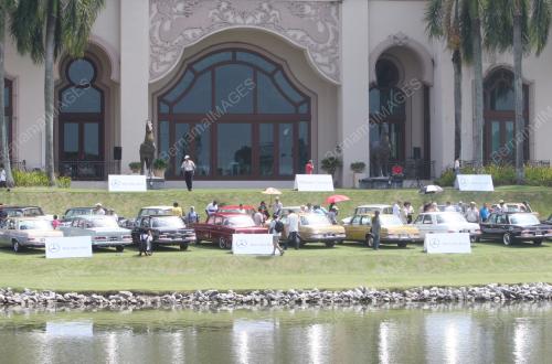 KERETA KELASIK MERCEDES-BENZ
