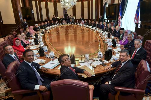 TAN SRI MUHYIDDIN YASSIN
