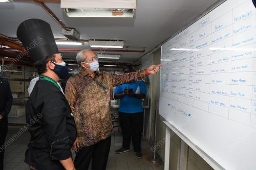 TAN SRI ANNUAR MUSA
