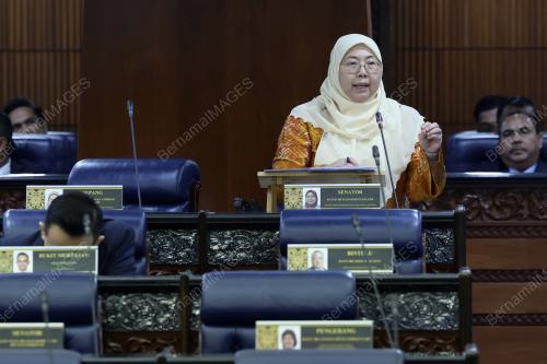 DATUK DR FUZIAH SALLEH