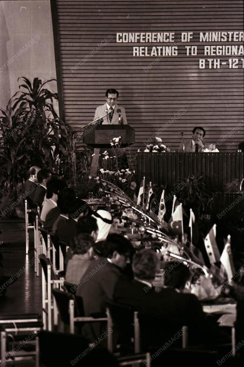 DATUK SERI DR. MAHATHIR BIN MOHAMAD
