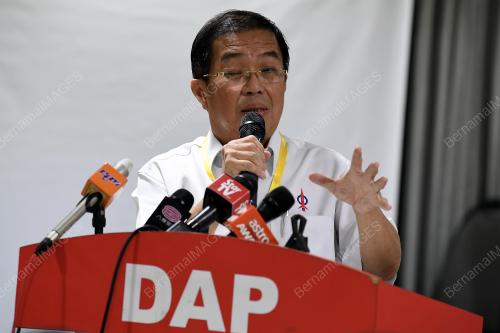 TAN KOK WAI