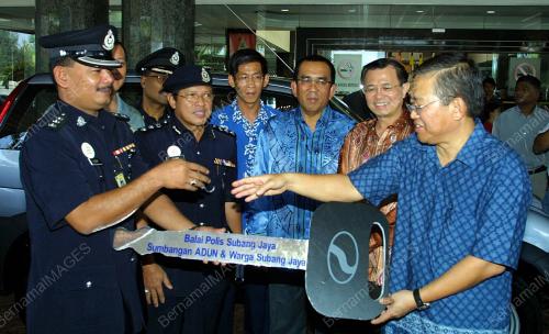 MOHD JOHARI BAHARUM