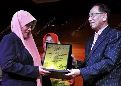 KL13_09052012_CENDERAHATI