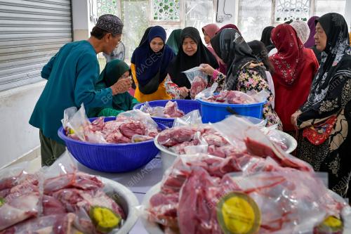 MAJLIS PENYERAHAN AGIHAN DAGING LEMBU DI-PERTUAN AGONG