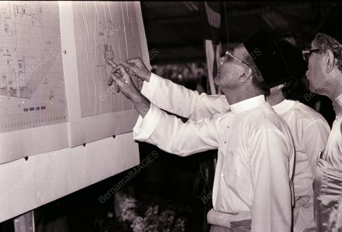 DATUK SERI HUSSEIN ONN