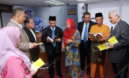 KL13_10032017_BUKU