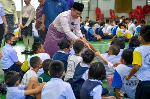 DATUK DR MOHD NA'IM MOKHTAR