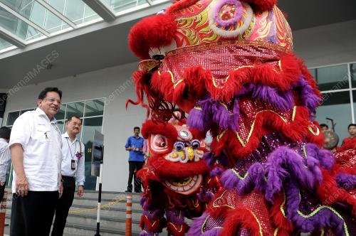 KL13_10082015_OVAL_DAMANSARA