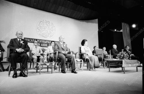 ANUGERAH YAYASAN TUN ABDUL RAZAK