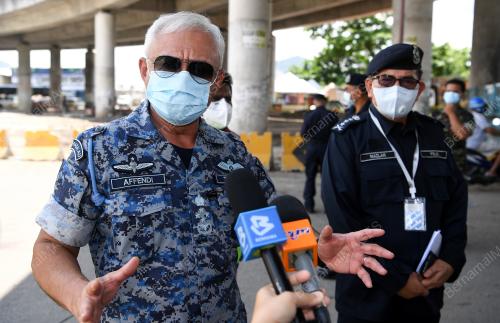 TAN SRI AFFENDI BUANG