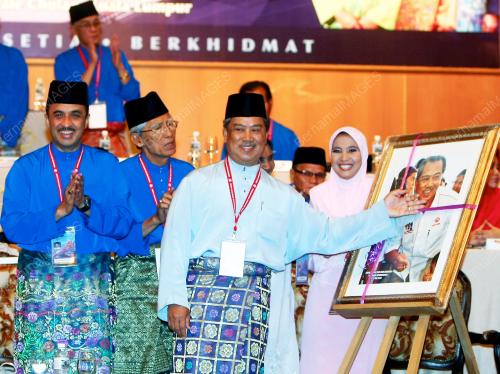 MUHYIDDIN YASSIN