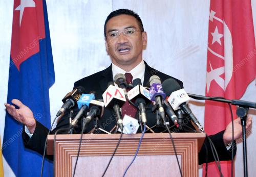 DATUK SERI HISHAMMUDDIN