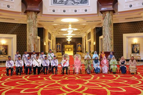 AL-SULTAN ABDULLAH RI'AYATUDDIN AL-MUSTAFA BILLAH SHAH