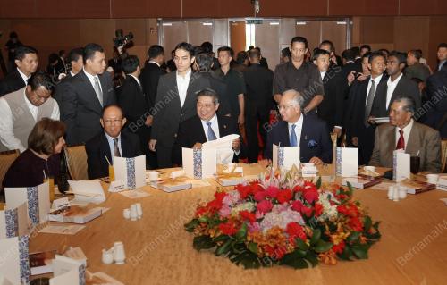 MOHD NAJIB TUN ABDUL RAZAK