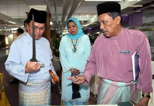 MOHD SHAFIE APDAL
