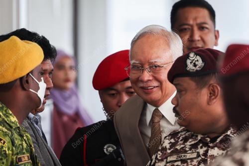 DATUK SERI NAJIB TUN RAZAK
