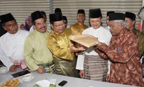 RAJA NONG CHIK RAJA ZAINAL ABIDIN