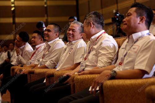 DATUK SERI FADILLAH YUSOF