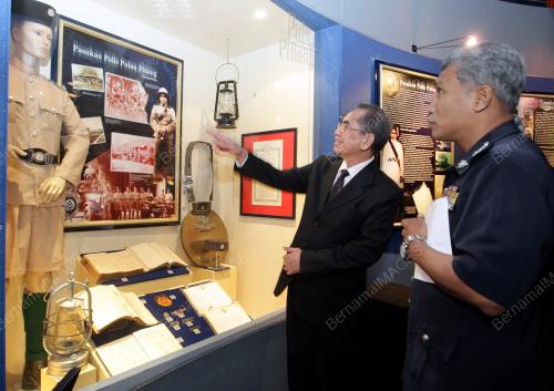 DATUK WAN JUNAIDI TUANKU JAAFAR