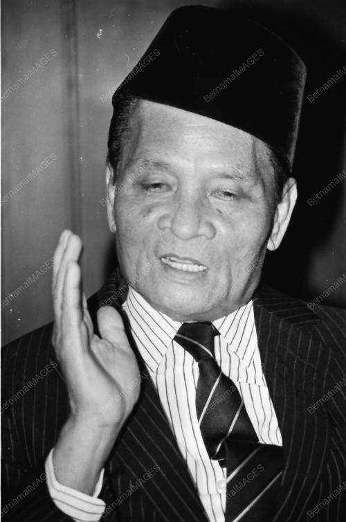 Datu Mustapha angkat sumpah