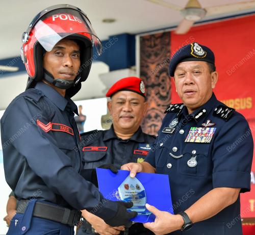 DATUK SERI HAZANI GHAZALI