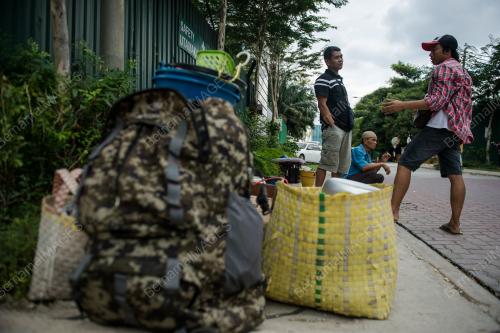 KONDOMINIUM RUNTUH TAMAN DESA