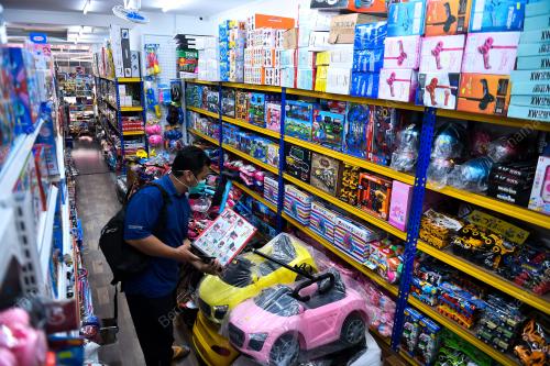 KEDAI PERMAINAN KANAK-KANAK DIBUKA SEMULA