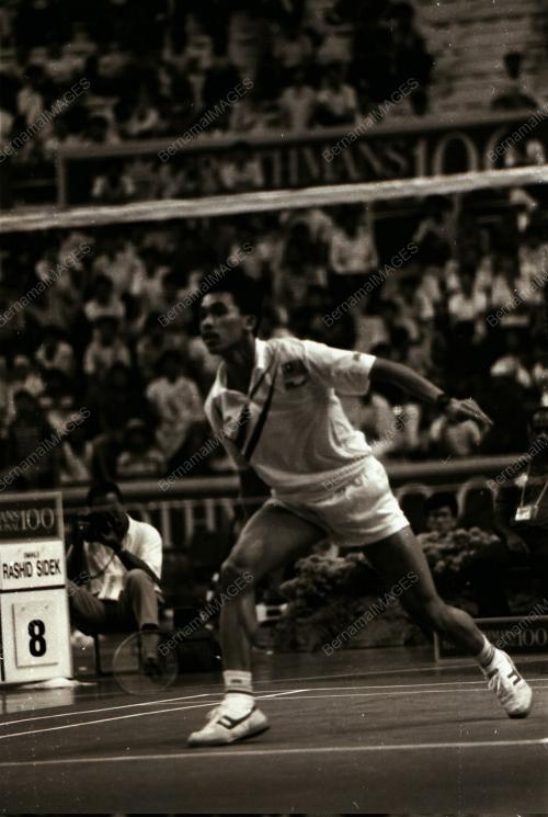 BADMINTON TERBUKA