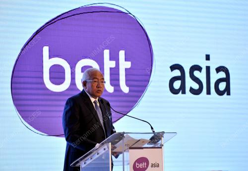 KL13_15112016_BETT