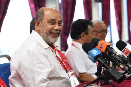 PENCALONAN PERTANDINGAN MAJLIS PIMPINAN TERTINGGI ,SRIKANDI & ARMADA MALAYSIA