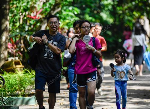 TINJAUAN CUACA PANAS ZOO NEGARA