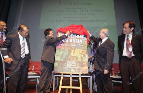 TENGKU RAZALEIGH HAMZAH