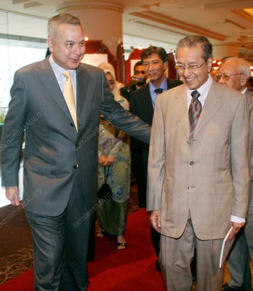 TUN MAHAHIR MOHAMAD