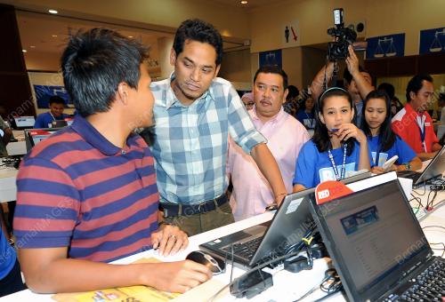 KL13_16112012_JOB_FAIR