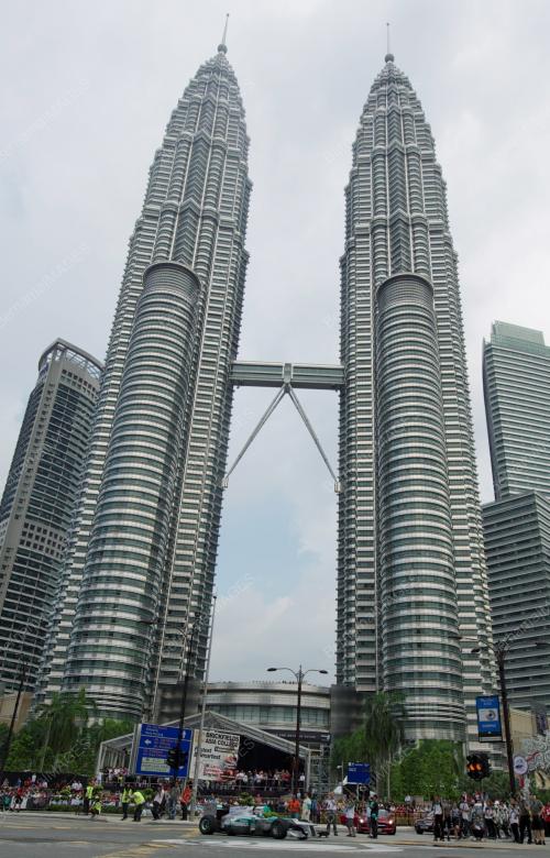 KL13_17032013_PETRONAS