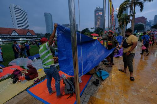BERBUKA PUASA DI DI DATARAN MERDEKA
