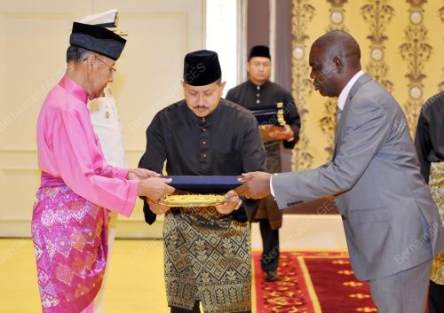 KL13_18032015_AGONG