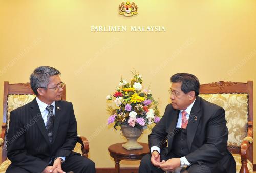KL13_18042012_PANDIKAR_AMIN