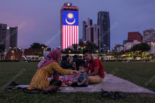 TINJAUAN BULAN RAMADAN