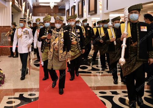 AL-SULTAN ABDULLAH RI'AYATUDDIN AL-MUSTAFA BILLAH SHAH