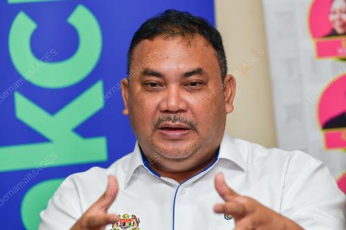 DATUK AZMAN ABIDIN