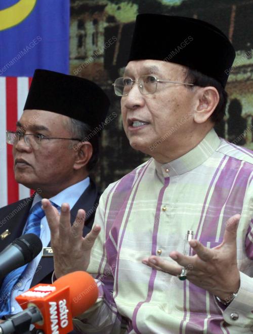 DR RAIS YATIM