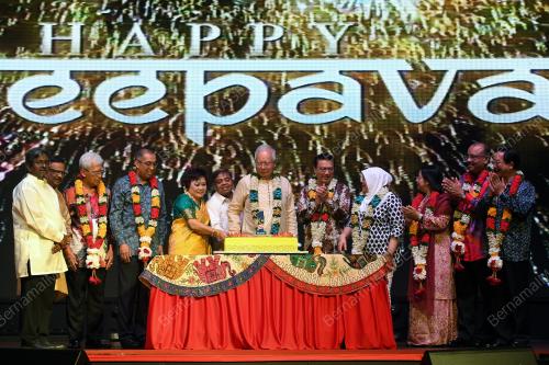 KL13_18102017_PM_DEEPAVALI