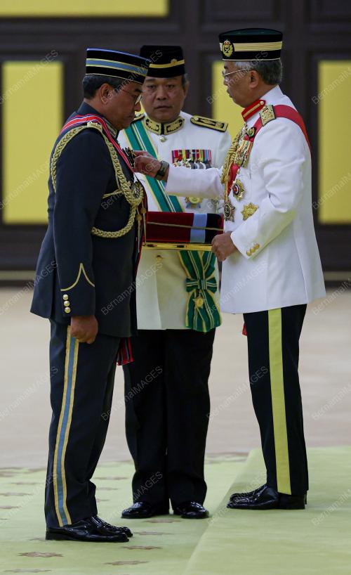 AL-SULTAN ABDULLAH RI'AYATUDDIN AL-MUSTAFA BILLAH SHAH