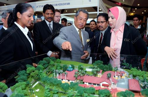 TAN SRI MUHYIDDIN YASSIN