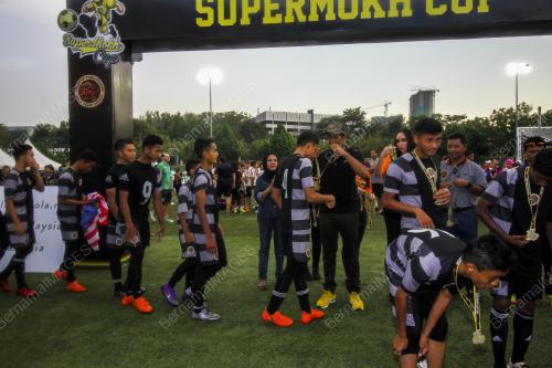 KL13_16122018_SUPERMOKH_BOLA